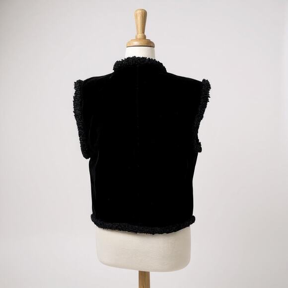 VTG Clean Lines Suede Sherpa Lined Vest Sz M Black Statement Buttons Western 90s - Picture 4 of 8